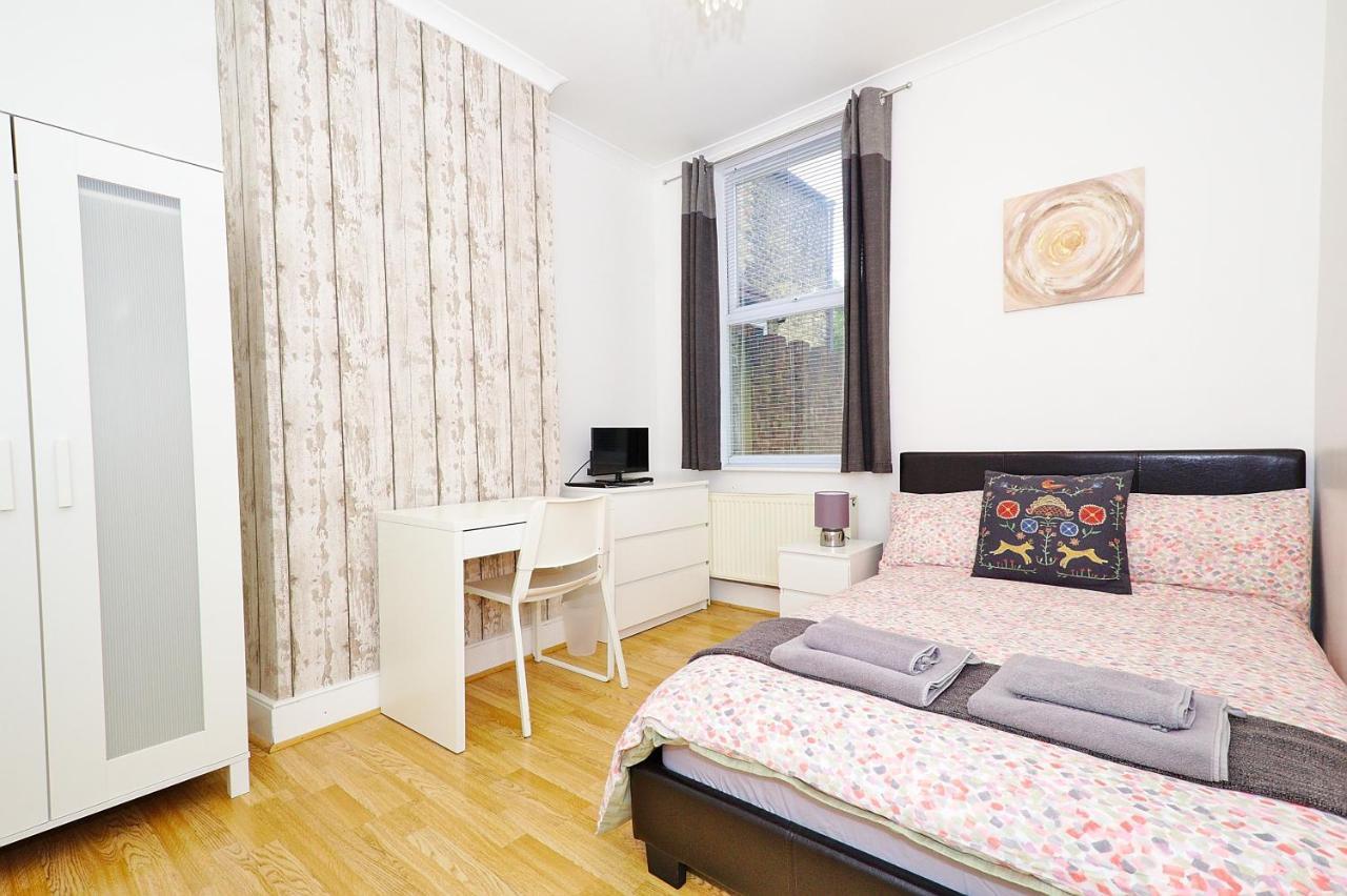 Ceres Lodge Plumstead  Bagian luar foto