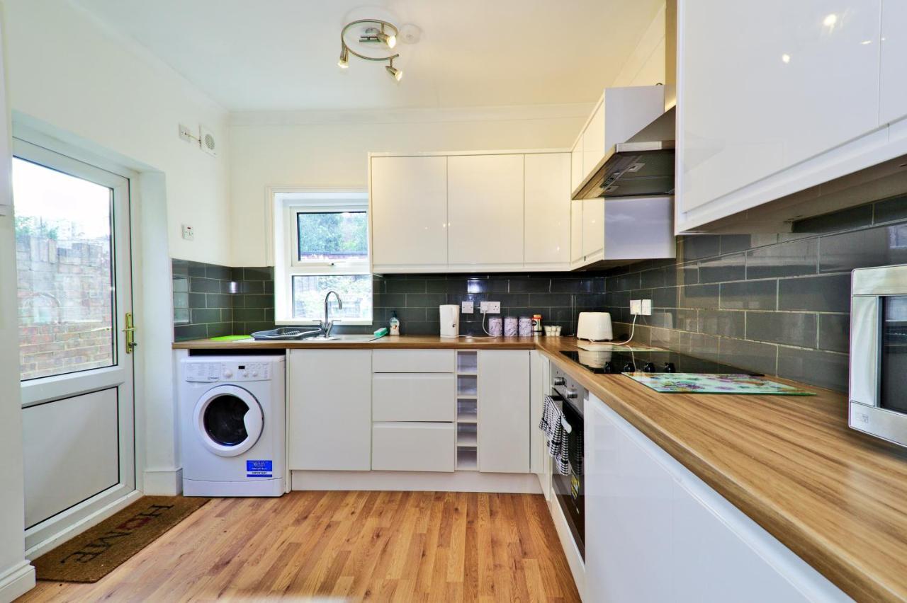 Ceres Lodge Plumstead  Bagian luar foto