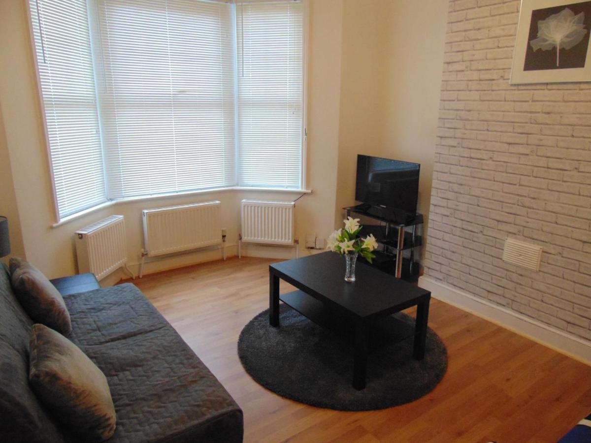 Ceres Lodge Plumstead  Bagian luar foto